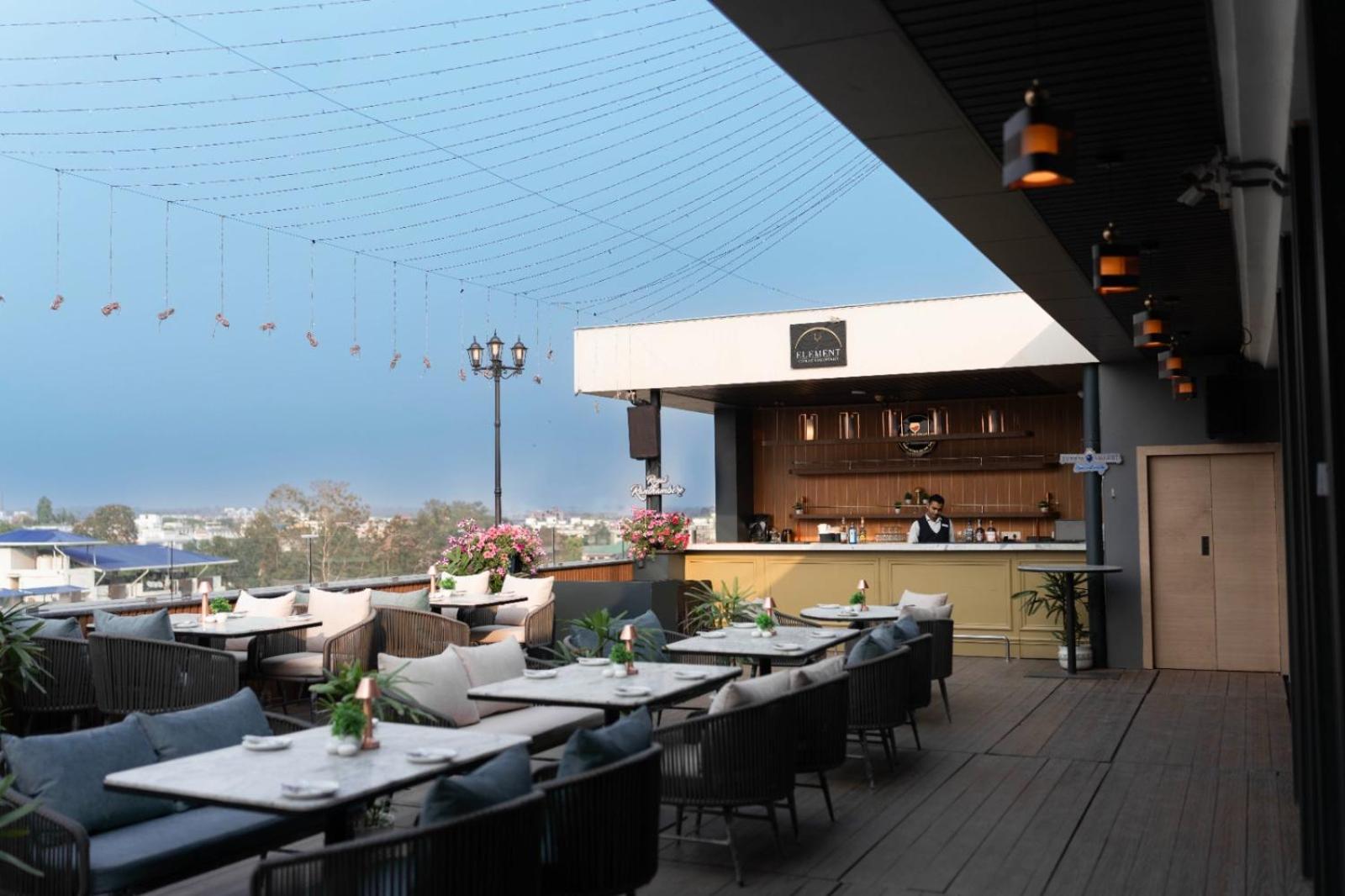 Ramada Encore By Wyndham Siliguri Sevoke Road Extérieur photo